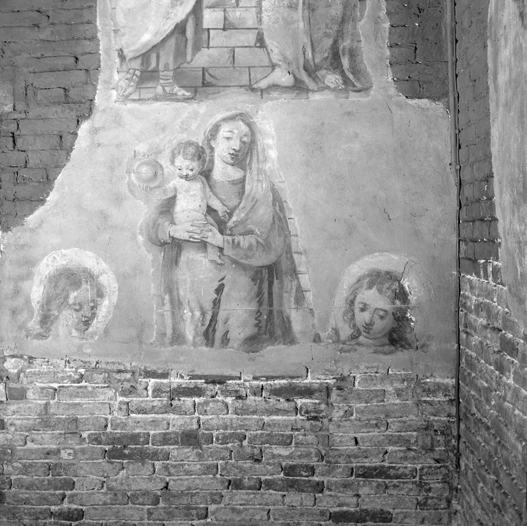 Madonna con Bambino (dipinto, frammento) di Longhi Pietro (sec. XVIII)