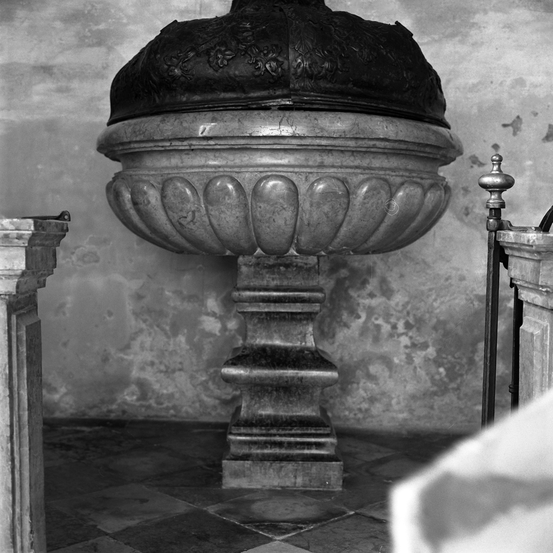 fonte battesimale, elemento d'insieme - ambito veneto (sec. XVII)