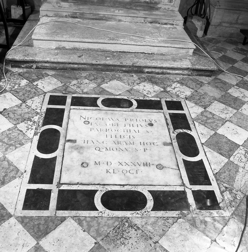 lapide tombale - ambito veneziano (sec. XVI)