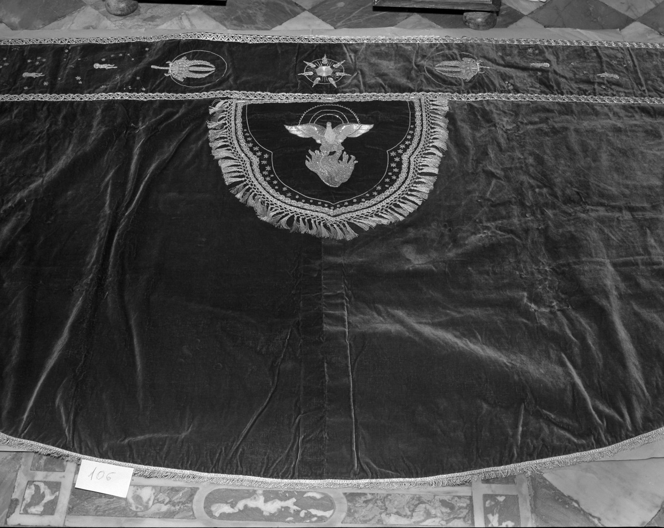 paramento liturgico, insieme - manifattura italiana (prima metà sec. XX)