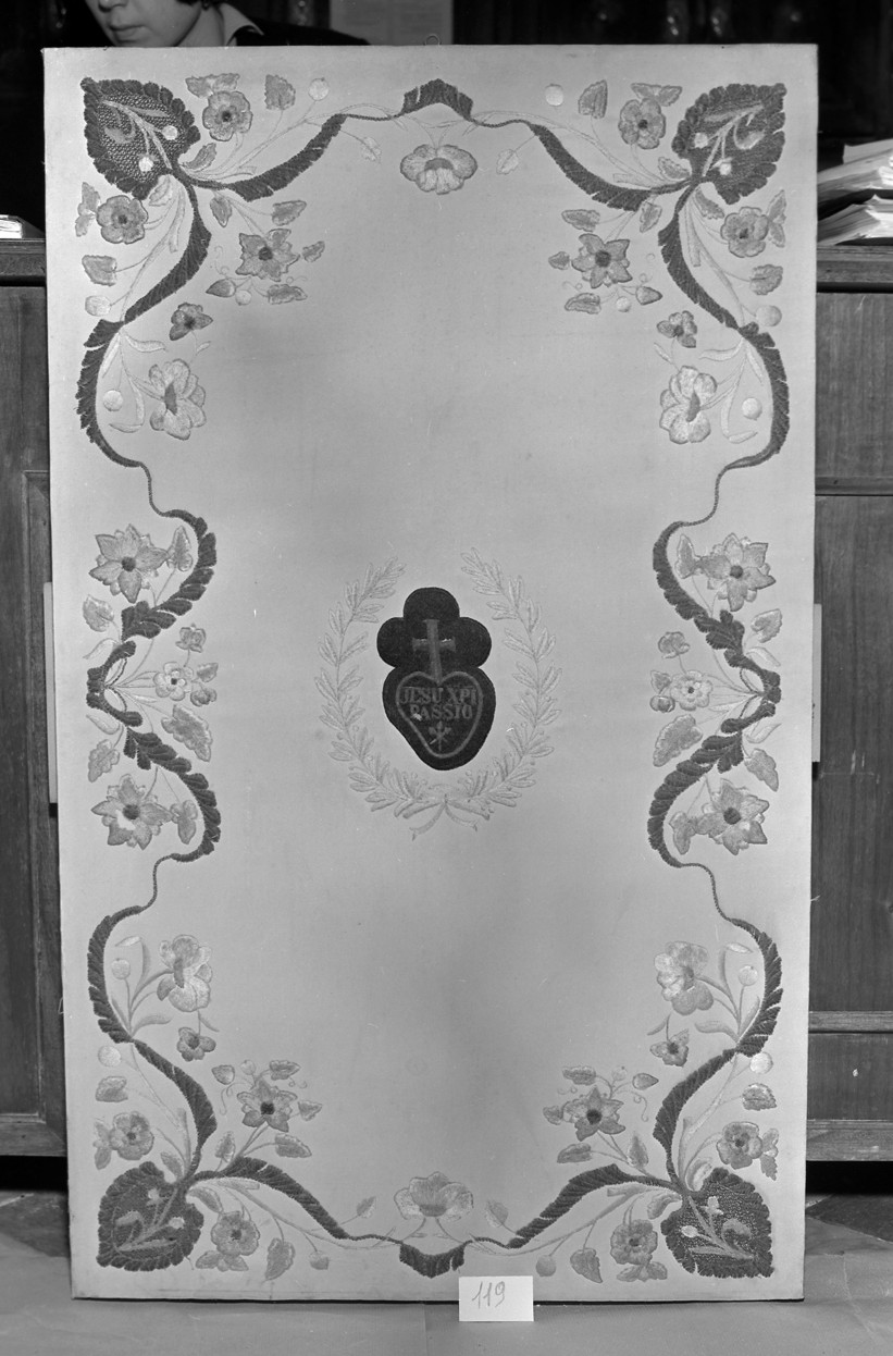 paliotto - manifattura italiana (fine/inizio secc. XVIII/ XIX)