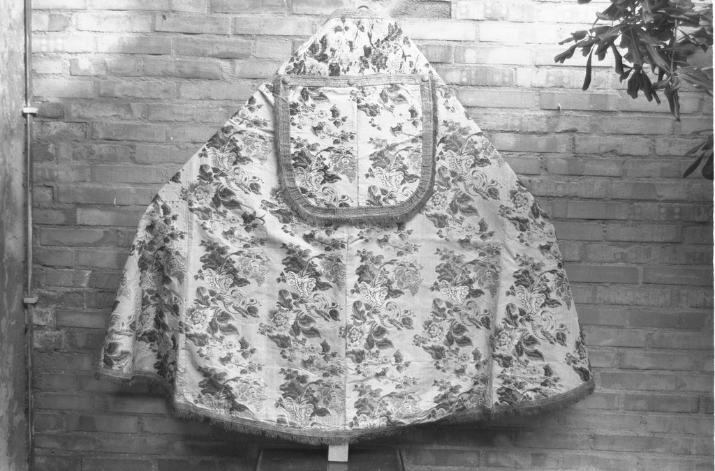 piviale, elemento d'insieme - ambito veneto (ultimo quarto sec. XVIII)