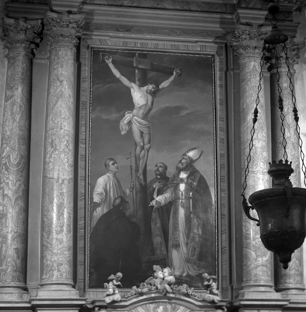 Cristo crocifisso tra Sant'Agostino, San Lorenzo Giustiniani, Sant'Antonio da Padova e San Gaetano (pala d'altare) di Santi Sebastiano (sec. XIX)