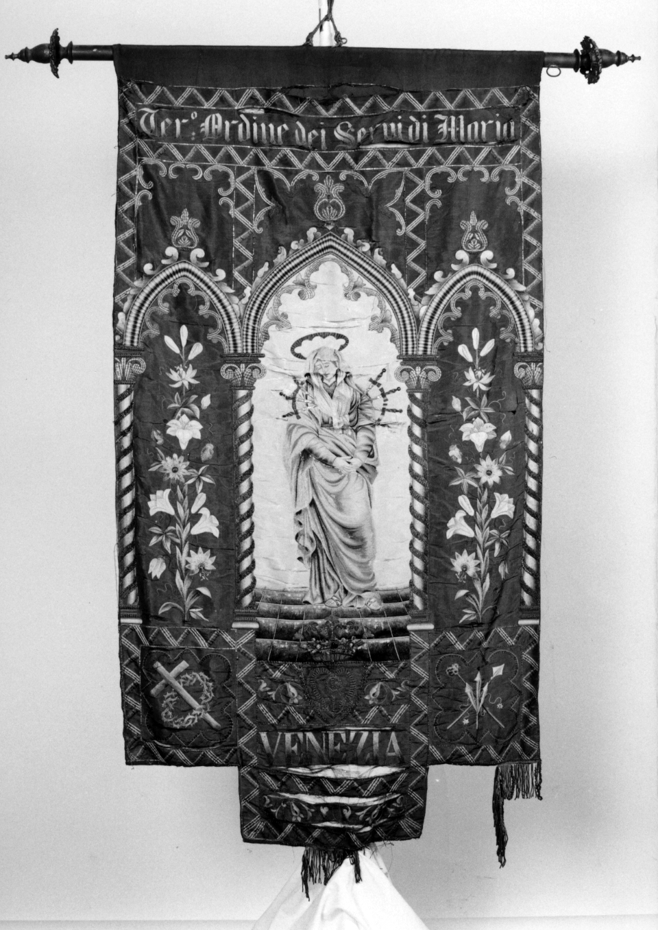 Madonna dei sette Dolori (stendardo processionale) - manifattura veneta (inizio sec. XX)