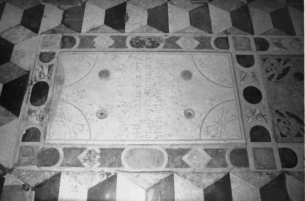 lastra tombale - ambito veneto (secondo quarto sec. XVIII)