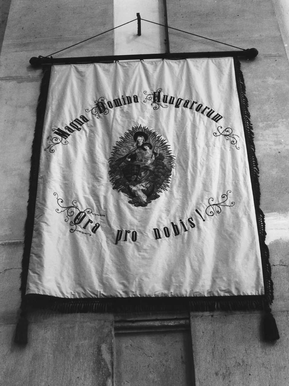 stendardo - ambito veneto (primo quarto sec. XX)