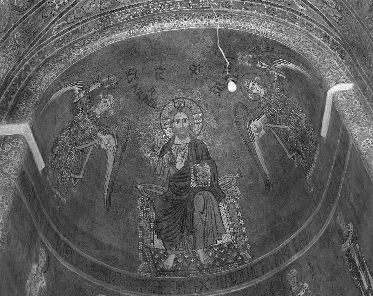 Cristo pantocrator tra gli Arcangeli, Cristo Pantocratore (decorazione musiva) - ambito greco (seconda metà sec. XI)