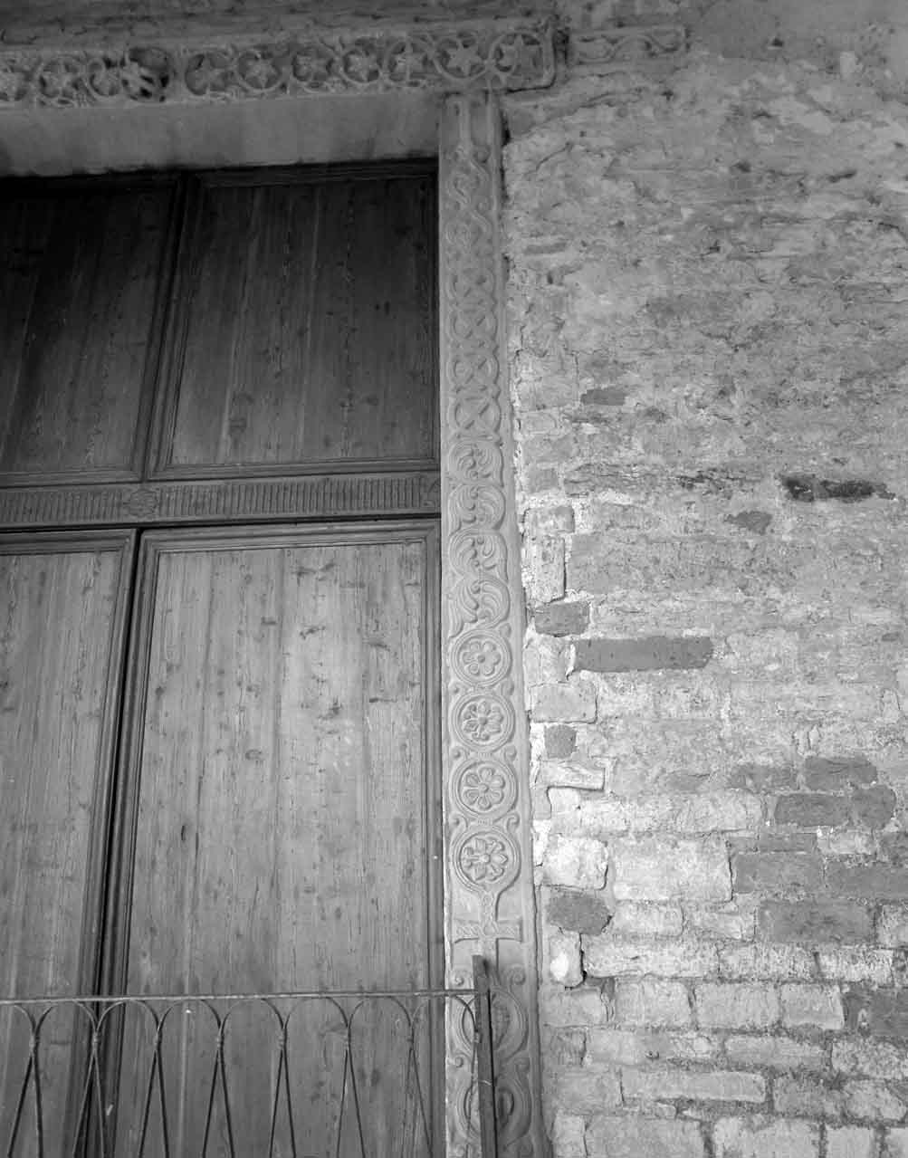 stipite - ambito veneziano (sec. IX)