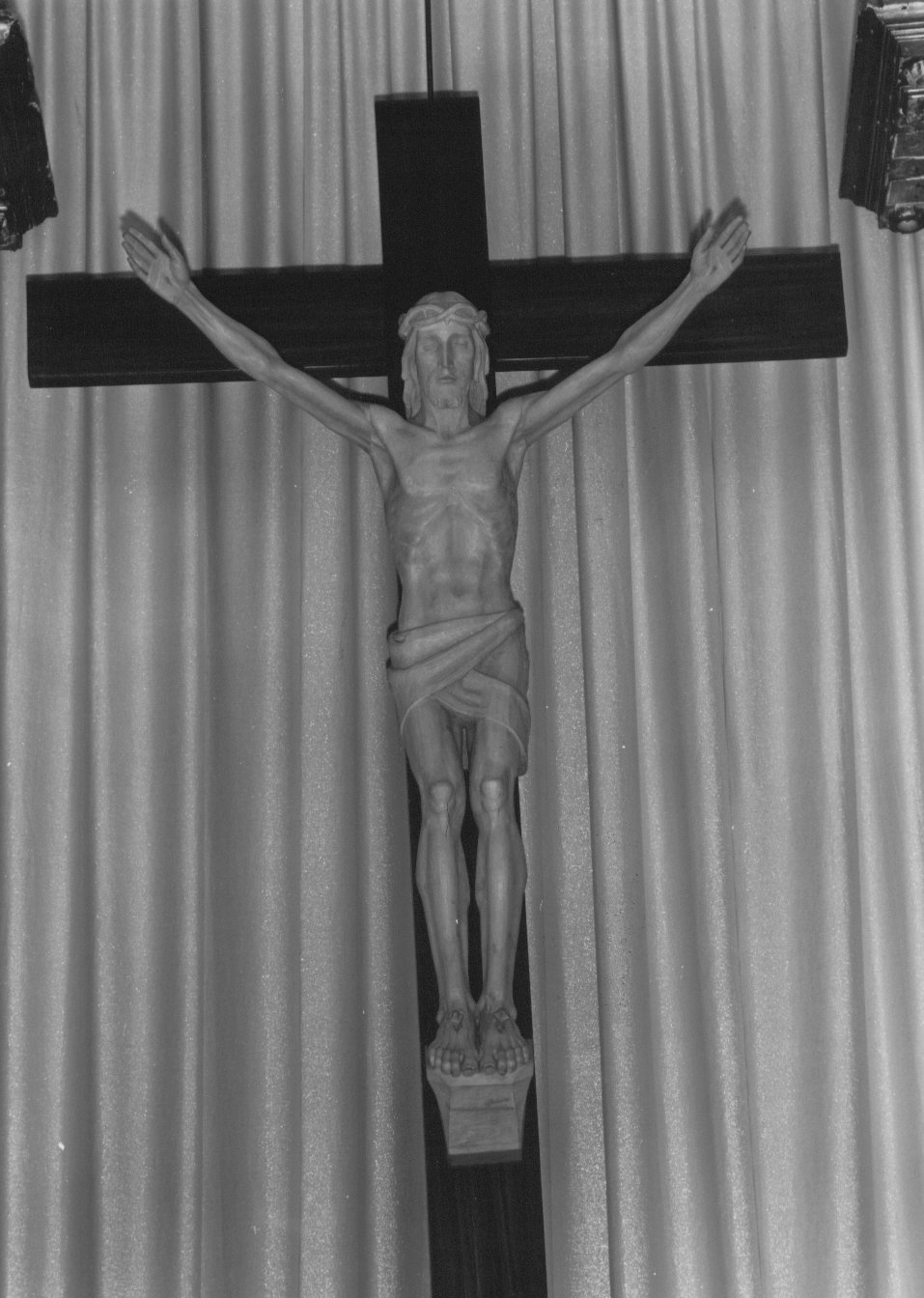 crocifisso - ambito veneto (secondo quarto sec. XX)