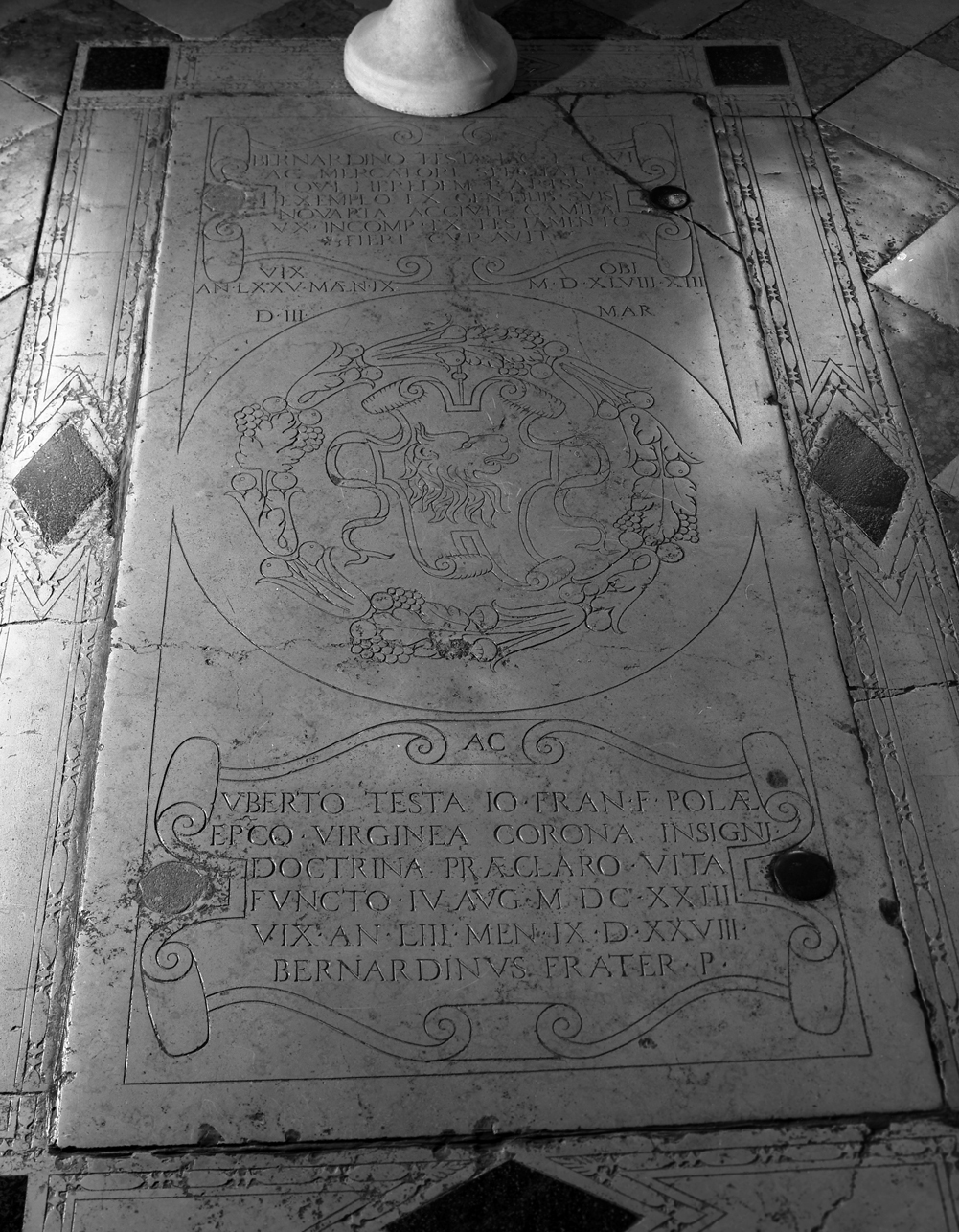 lastra tombale - ambito veneziano (sec. XVI)