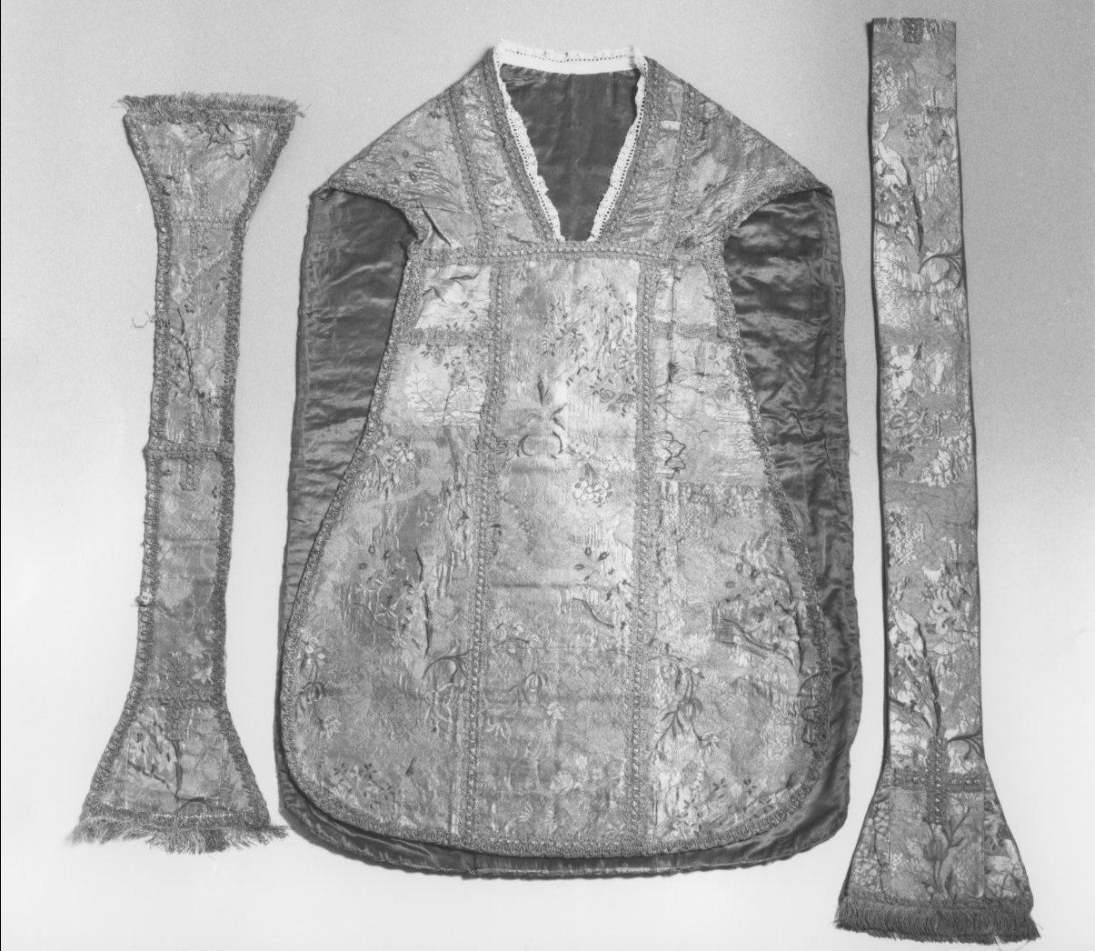 paramento liturgico, insieme - manifattura veneta (sec. XVIII)