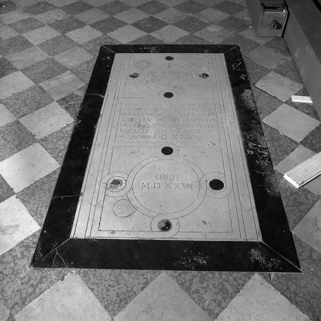 lastra tombale - ambito veneto (sec. XVI)