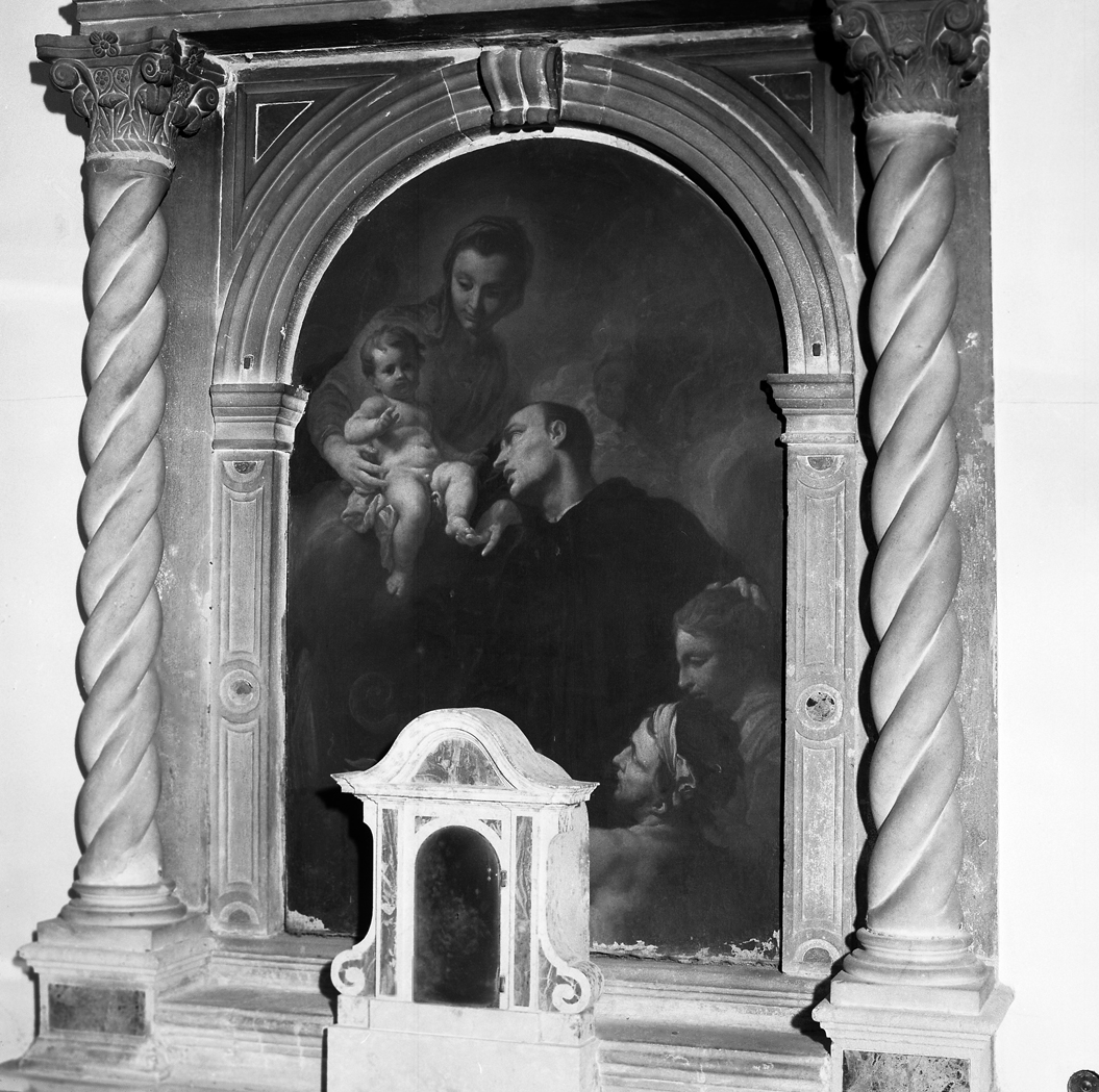Madonna con Bambino e San Mauro (pala d'altare) di Molinari Antonio (ultimo quarto sec. XVII)