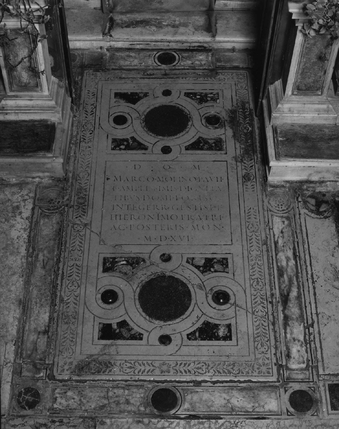 lastra tombale - bottega veneziana (sec. XVI)