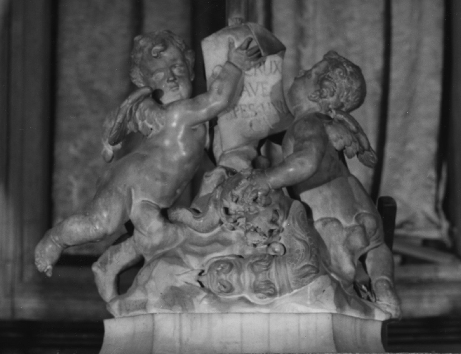 putti alati (scultura, elemento d'insieme) di Bernardi Giuseppe detto Giuseppe Torretti (sec. XVIII)