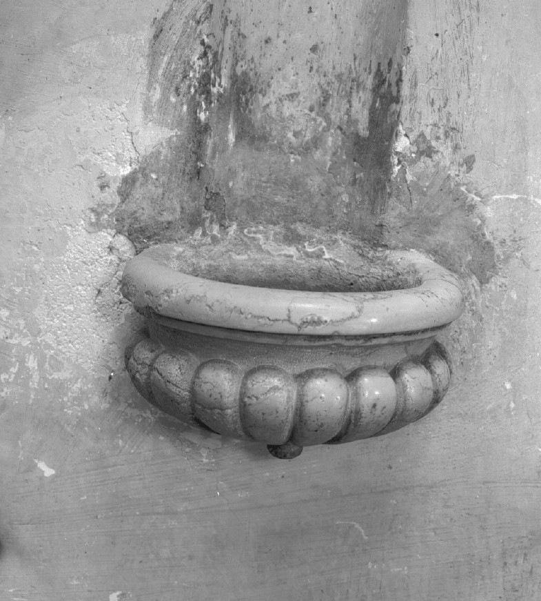 acquasantiera da parete - bottega veneziana (fine sec. XVI)