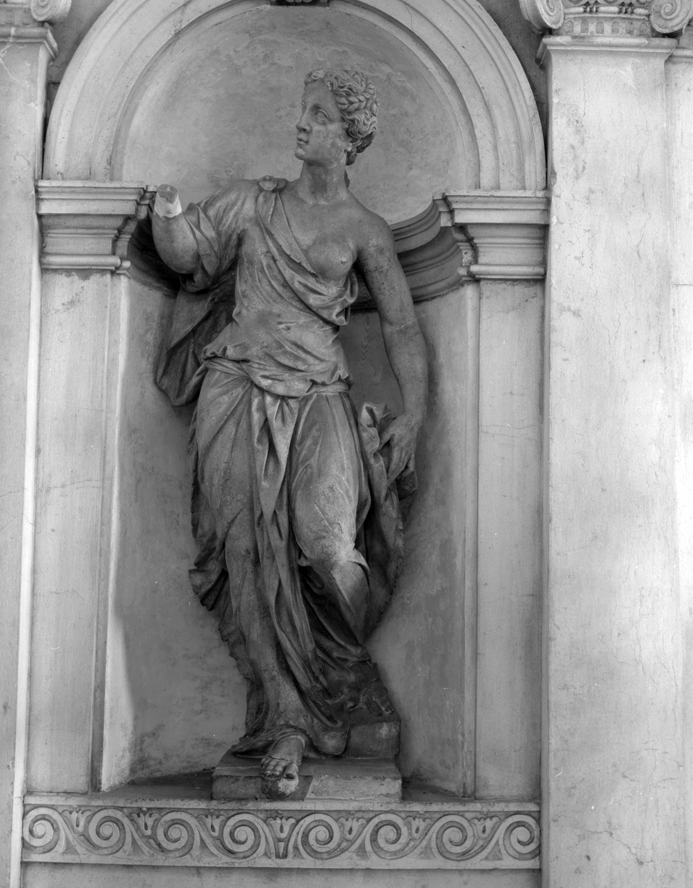 allegoria della Prudenza (statua) di Paliari Giovanni Battista (sec. XVII)