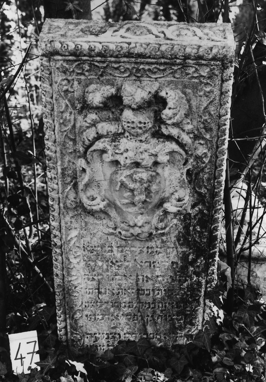 coperchio di sarcofago - ambito veneto (sec. XVIII)