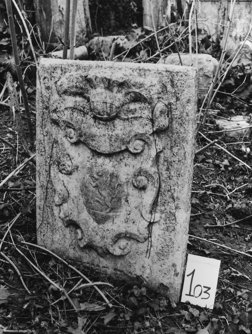 coperchio di sarcofago - ambito veneto (sec. XVII)