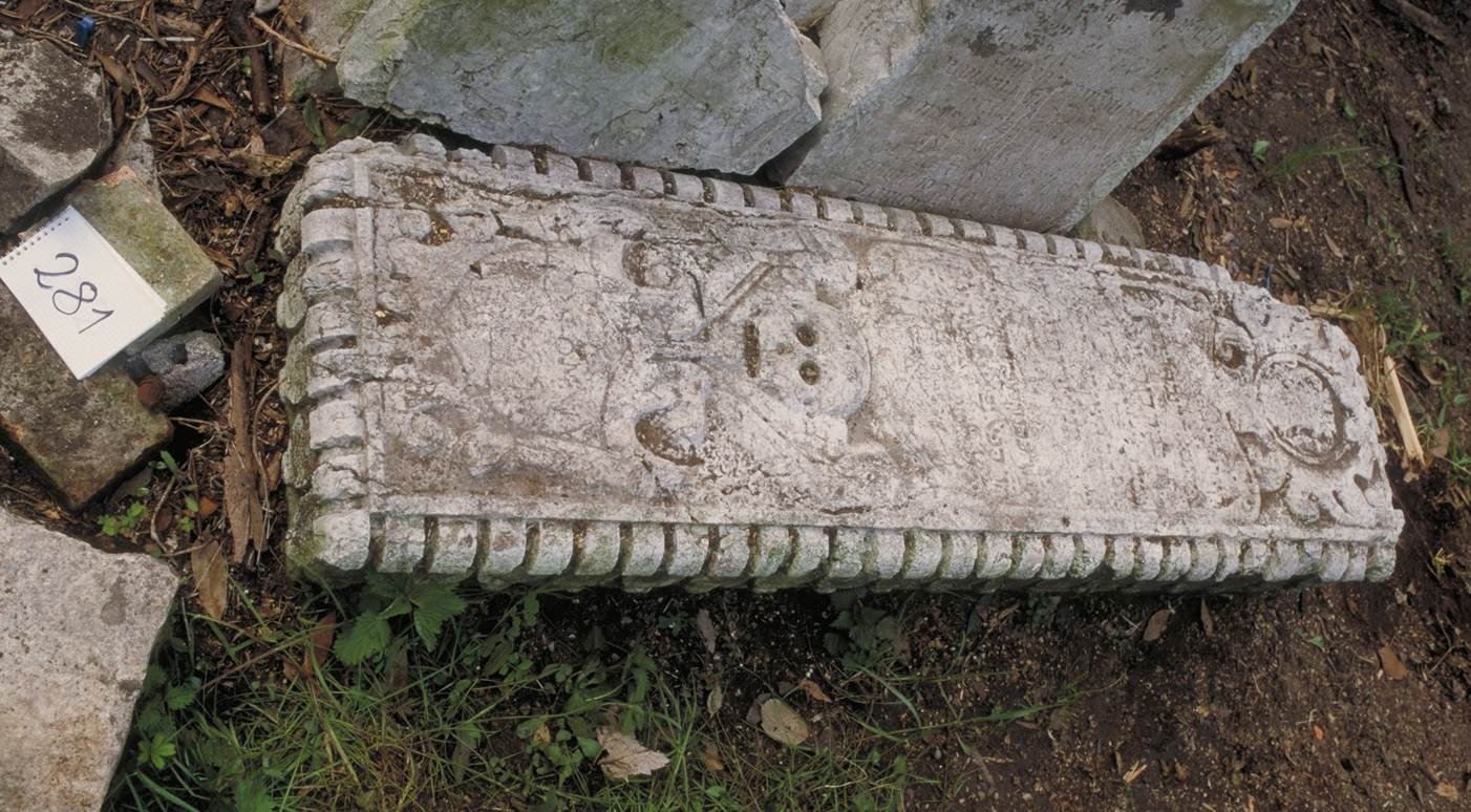 iscrizione (coperchio di sarcofago) - ambito veneto (sec. XVII)