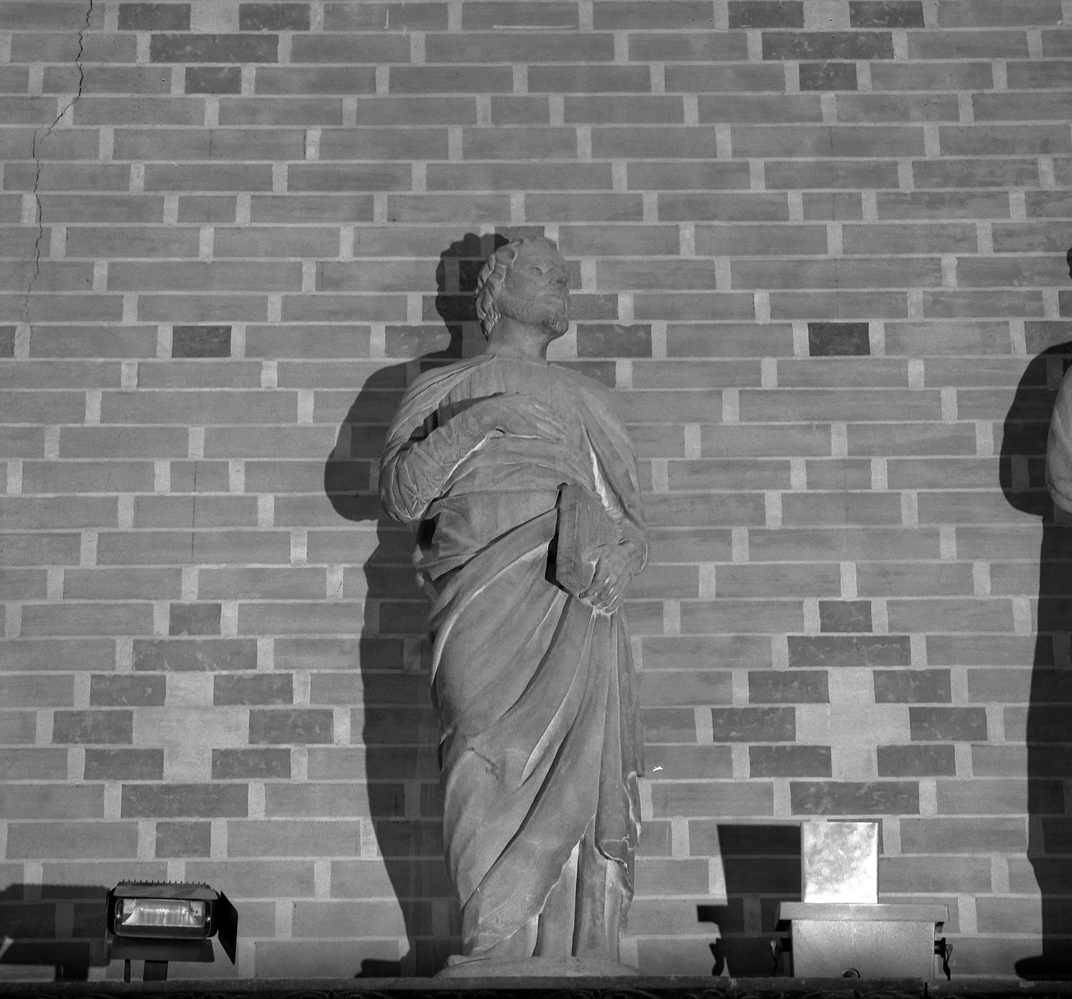 apostolo (statua, elemento d'insieme) di Lombardo Pietro (bottega) (seconda metà sec. XV)
