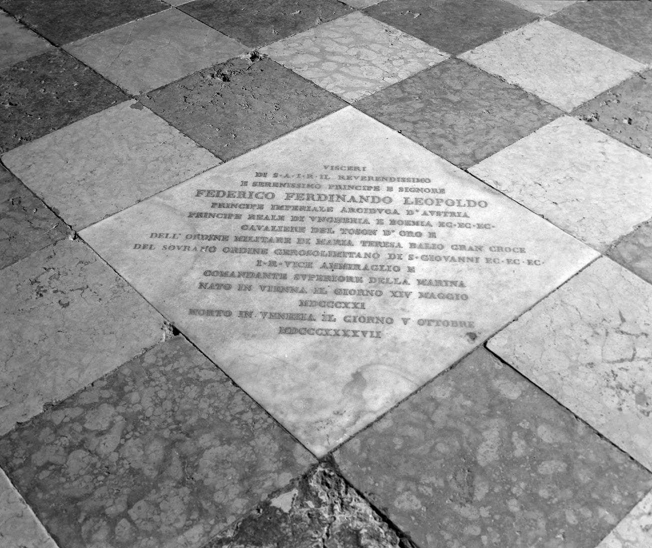 lapide tombale - ambito veneto (sec. XIX)