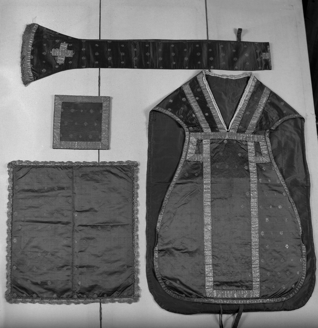 paramento liturgico, insieme - manifattura italiana (primo quarto sec. XX)