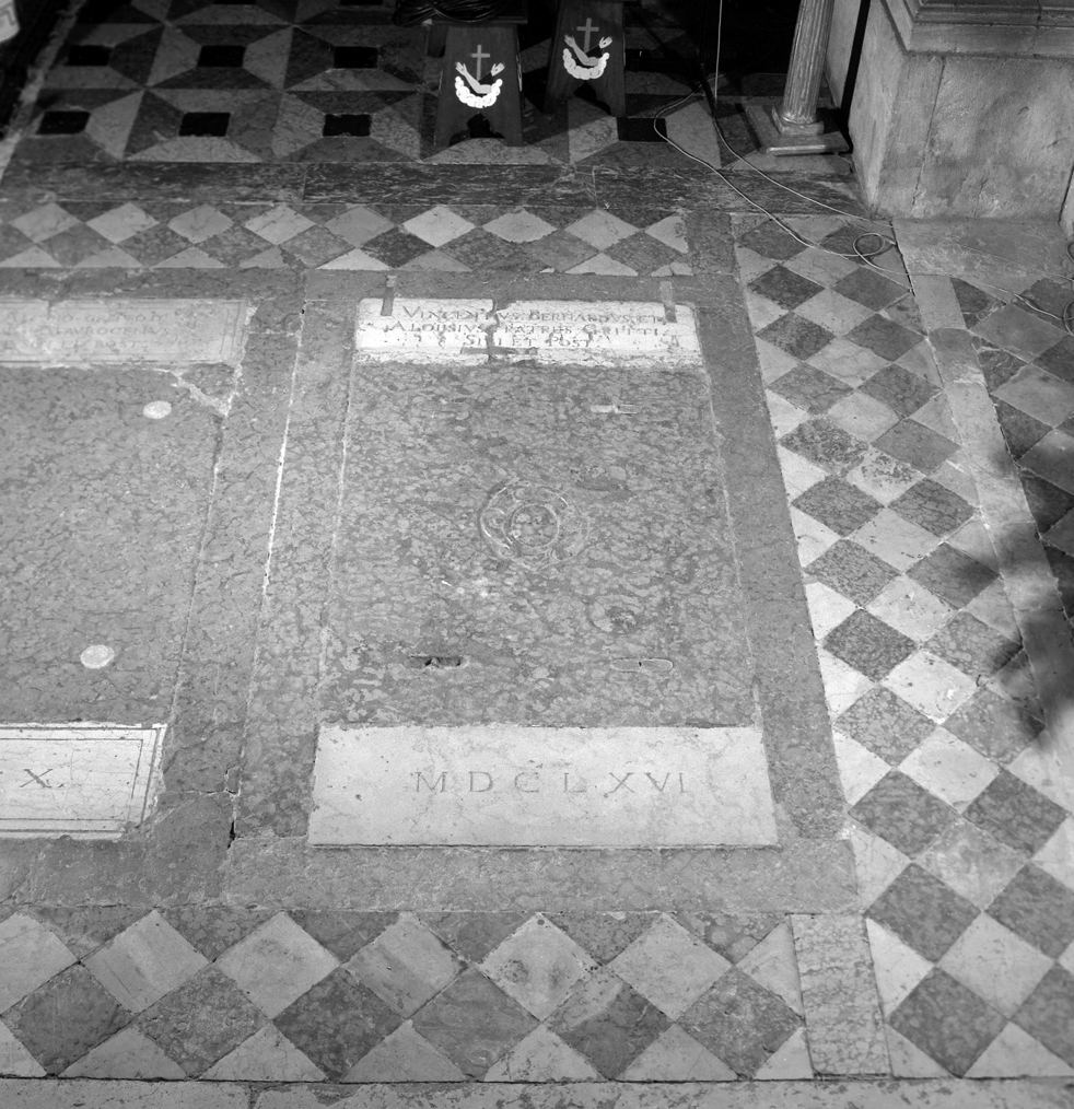 lastra tombale - ambito veneziano (sec. XVII)