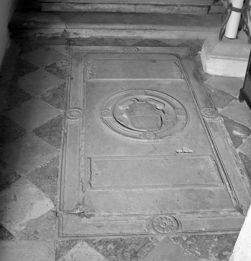 lastra tombale - ambito veneziano (sec. XVI)