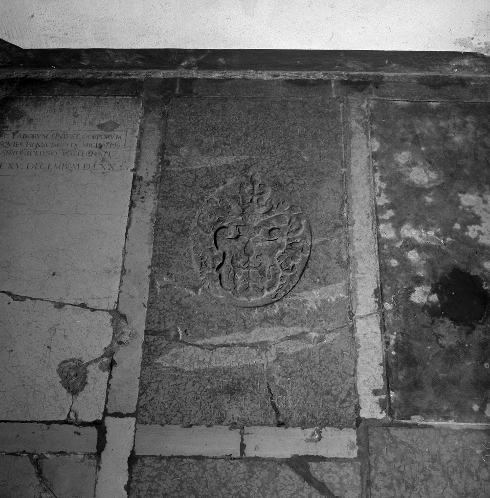 lastra tombale - ambito veneziano (sec. XVI)