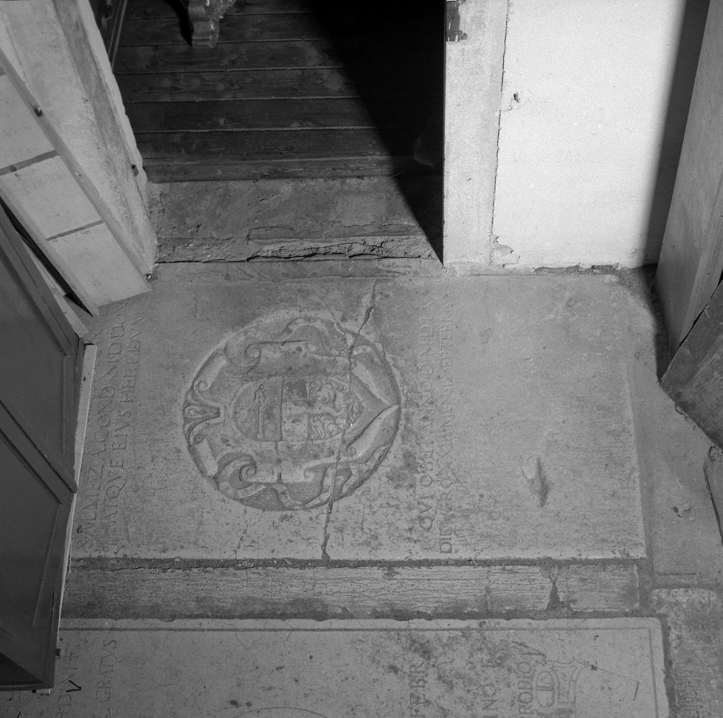 lastra tombale - ambito veneto (sec. XVI)