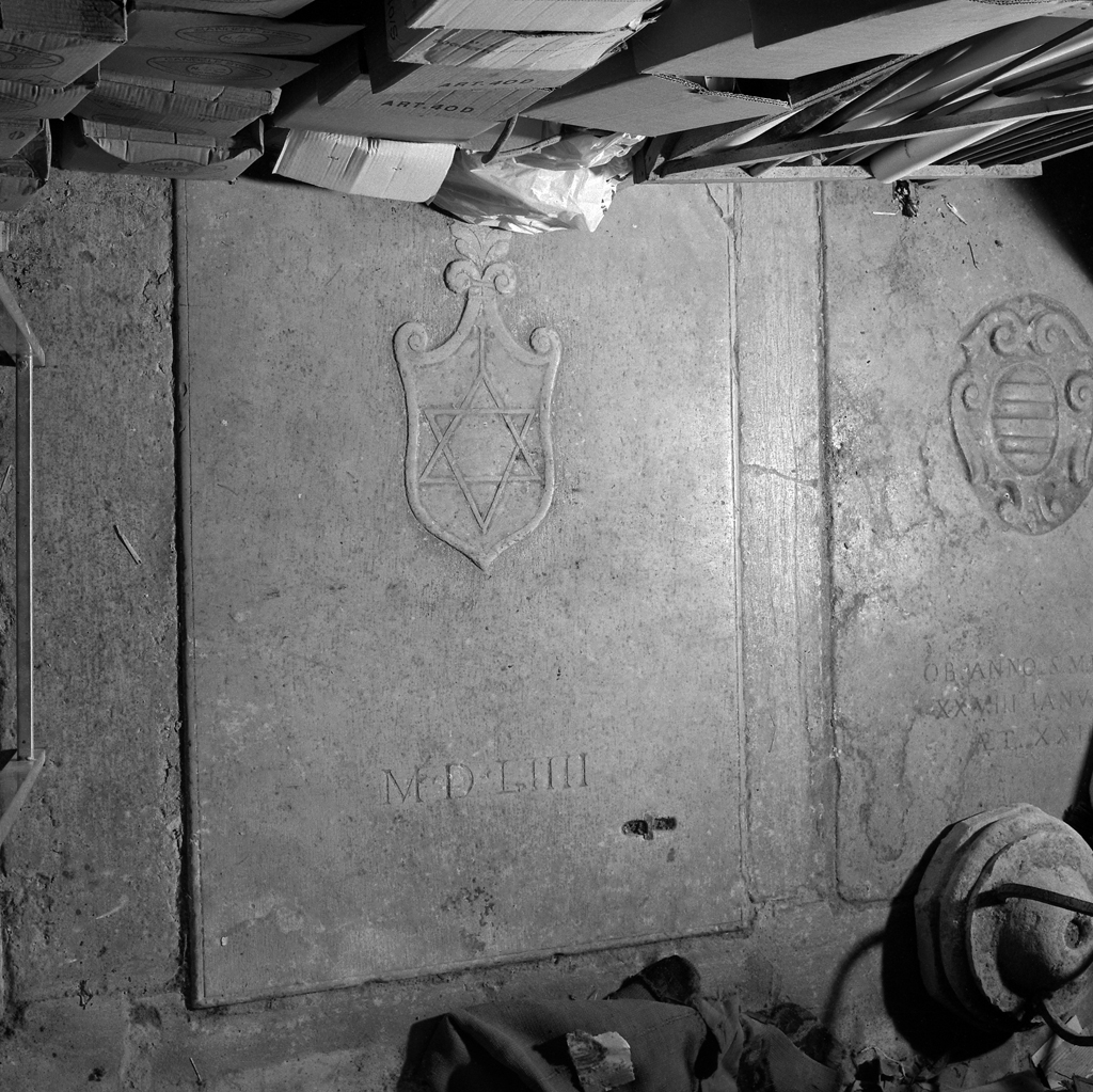 lastra tombale - ambito veneto (sec. XVI)