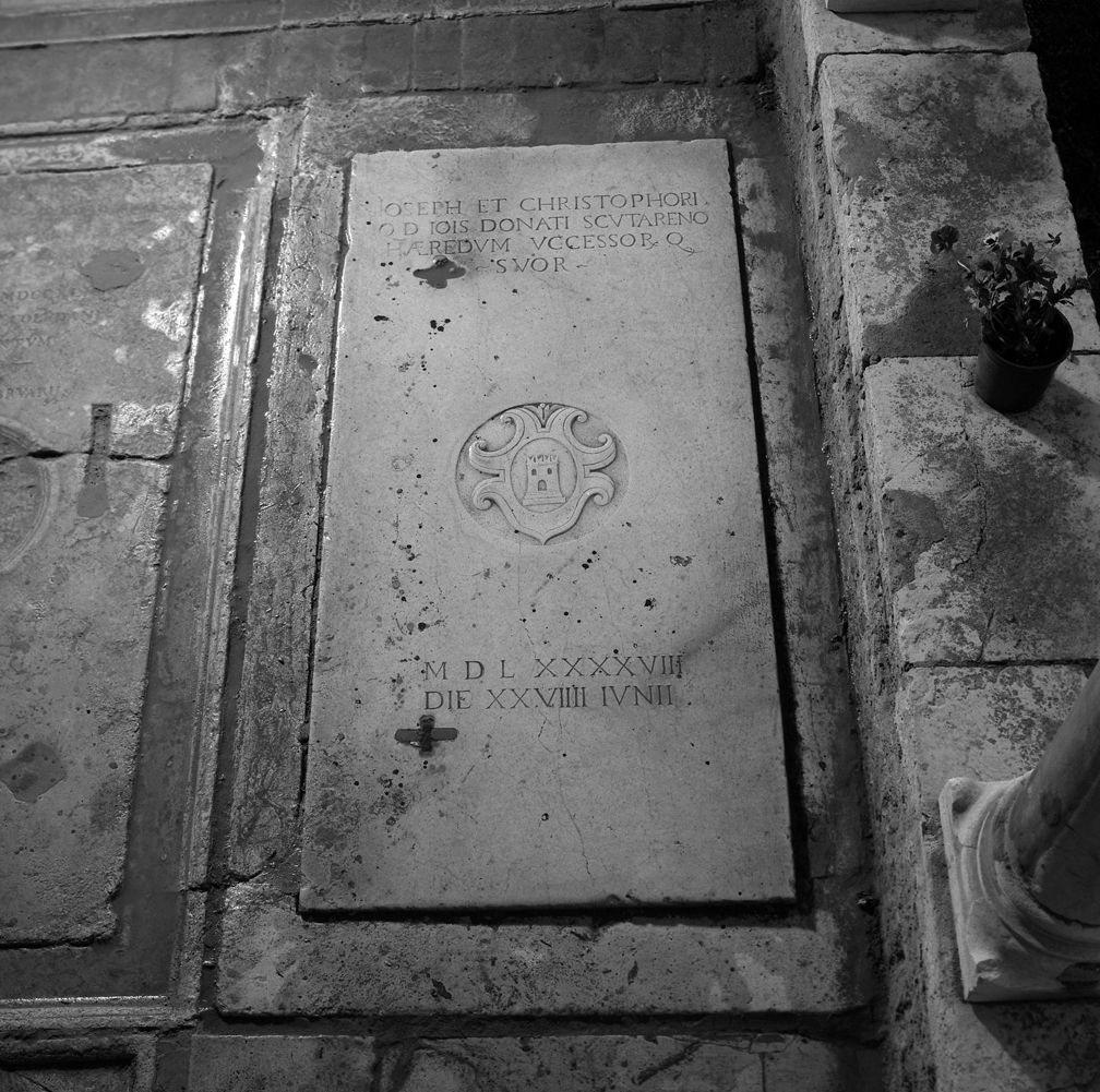 lastra tombale - ambito veneto (sec. XVI)