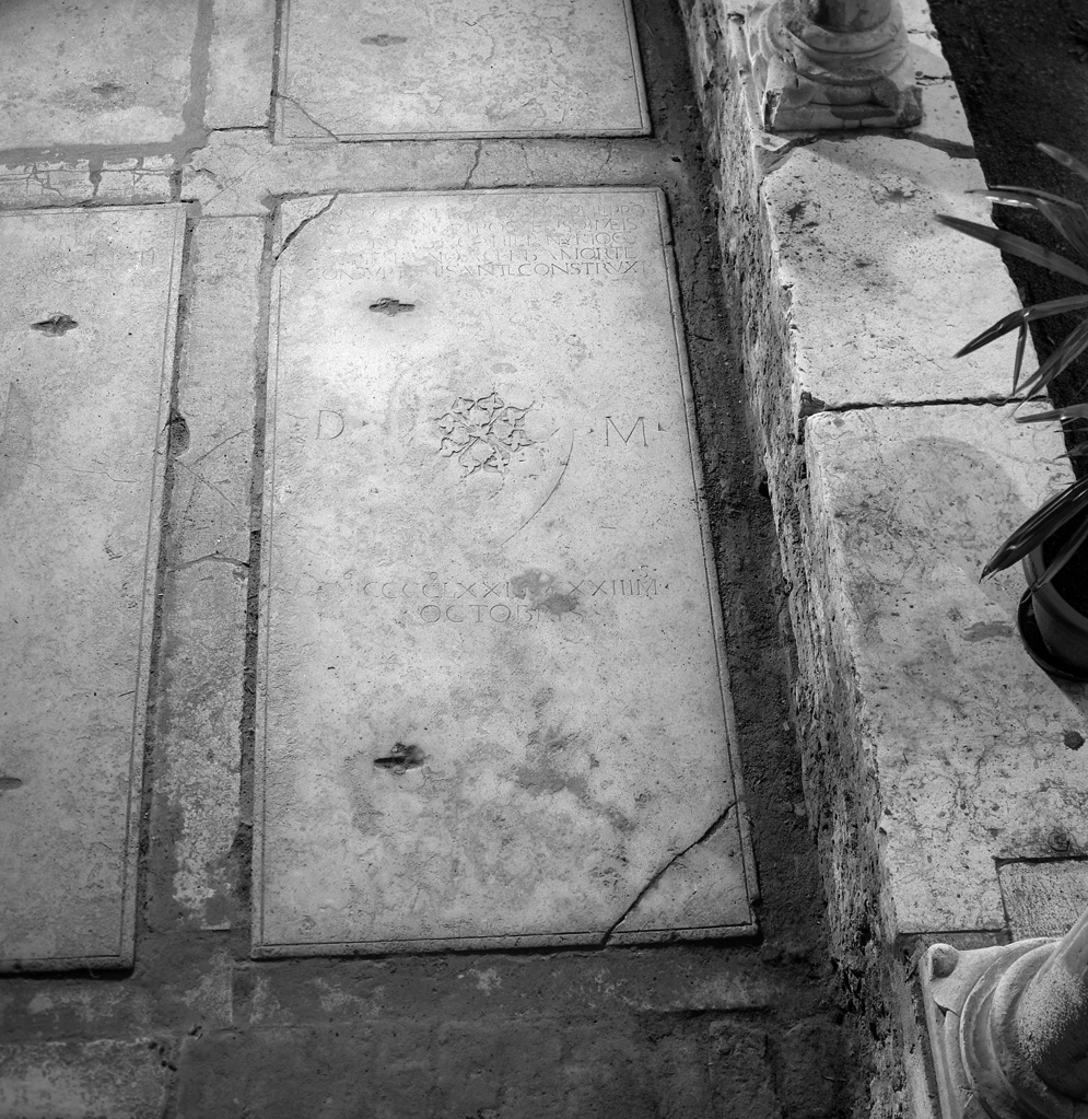 lastra tombale - ambito veneto (sec. XV)