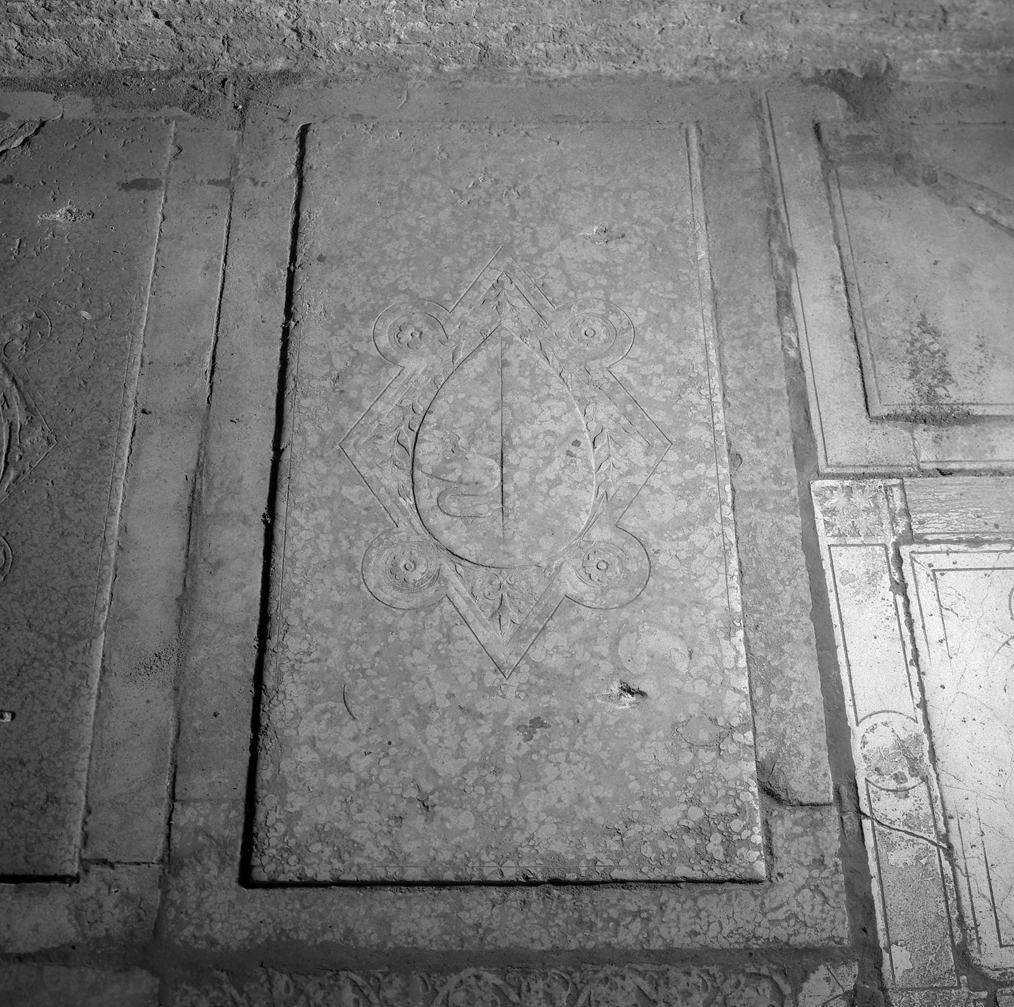 lastra tombale - ambito veneto (sec. XV)