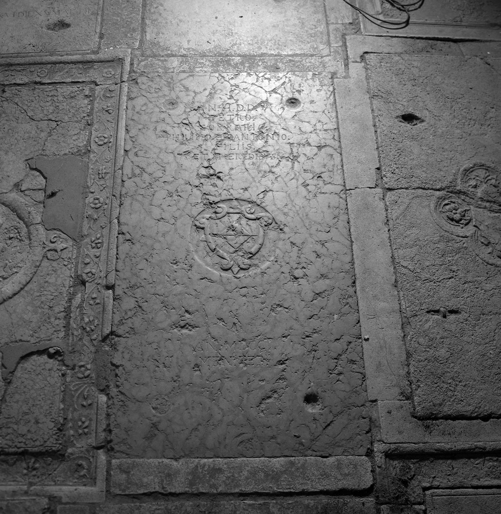 lastra tombale - ambito veneto (sec. XVIII)