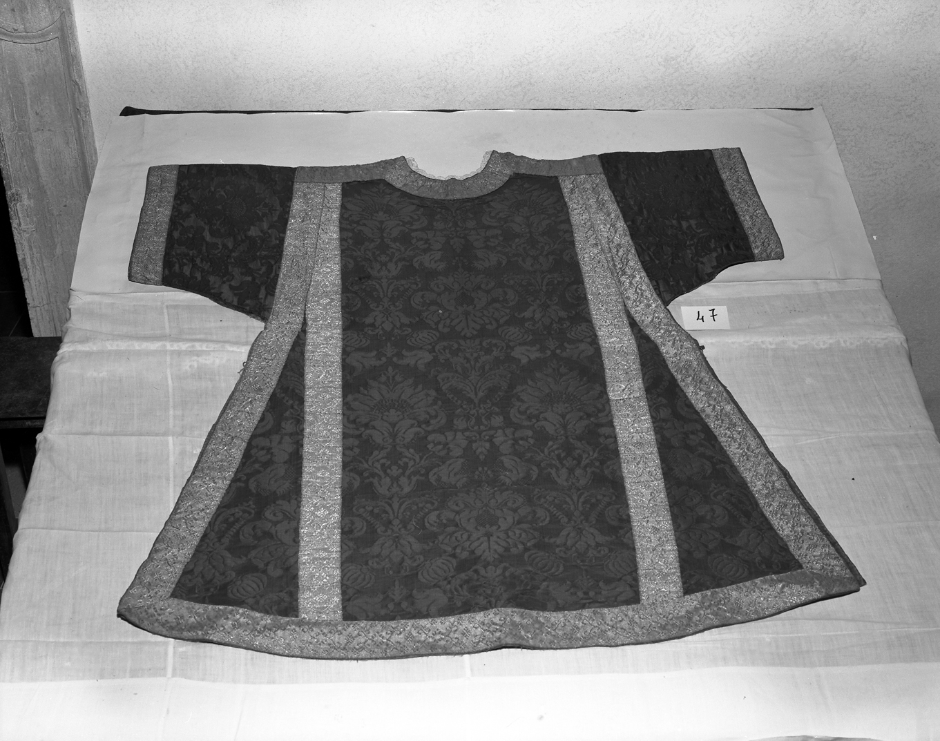 dalmatica, elemento d'insieme - manifattura italiana (seconda metà sec. XVIII)