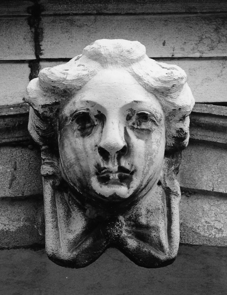 testa di donna (chiave di volta) - ambito veneto (fine/inizio secc. XVII/ XVIII)