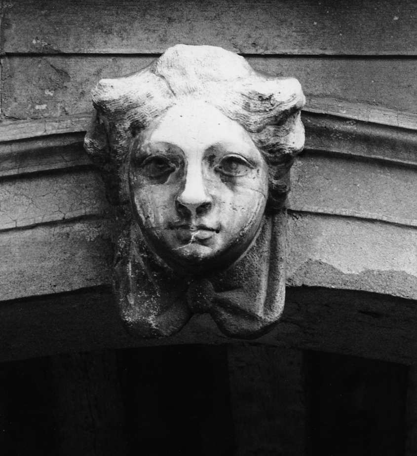 testa di donna (chiave di volta) - ambito veneto (fine/inizio secc. XVII/ XVIII)