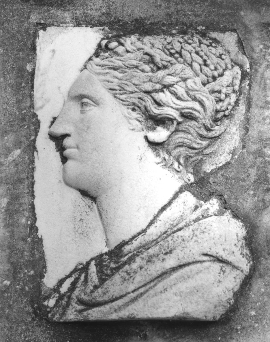 figura femminile (rilievo) - ambito veneto (sec. XVIII)