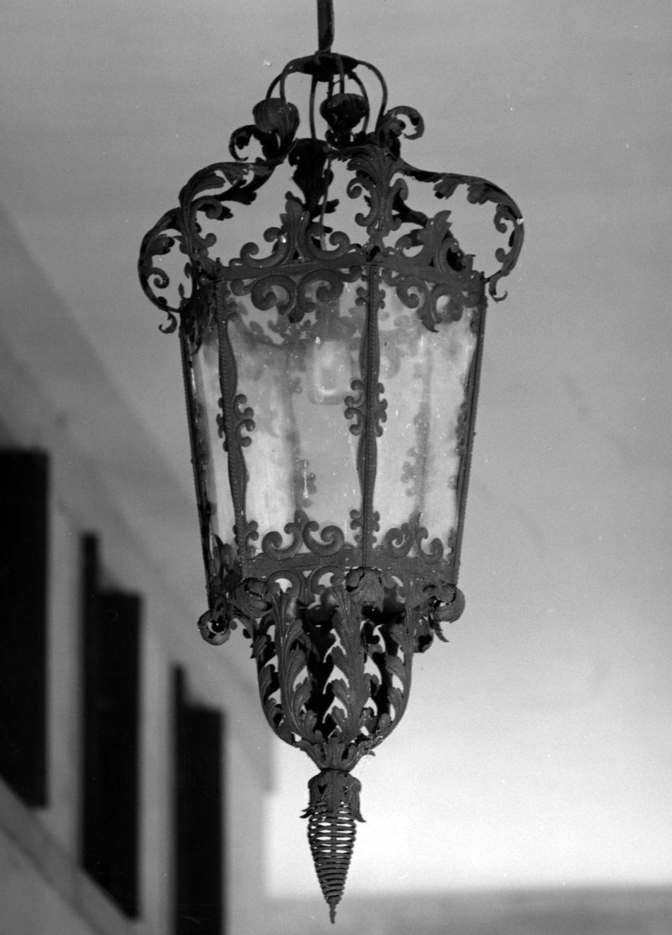 lampada, elemento d'insieme - ambito veneto (seconda metà sec. XIX)