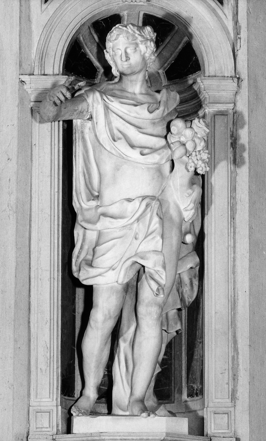 Generosità (statua, elemento d'insieme) di Fabris Michele detto Ongaro (sec. XVII)