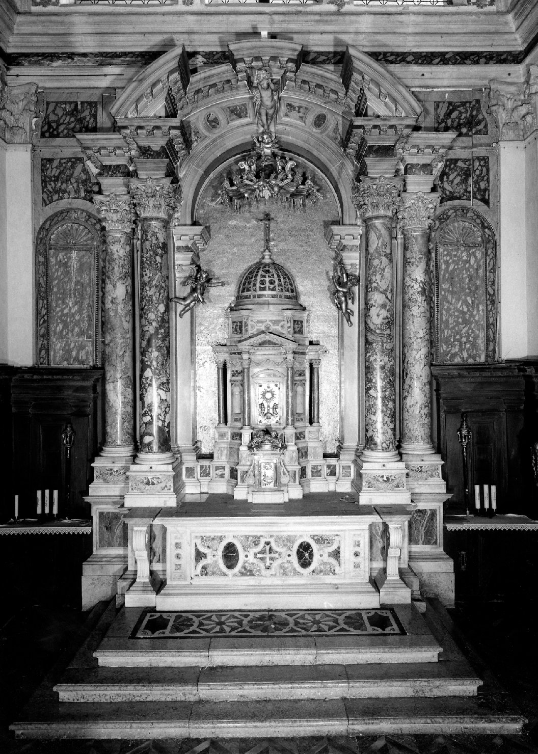 altare, insieme - bottega veneziana (sec. XVII)