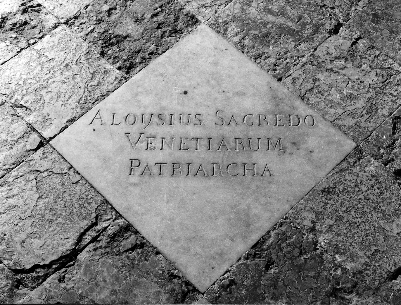 lastra tombale - ambito veneziano (sec. XVII)