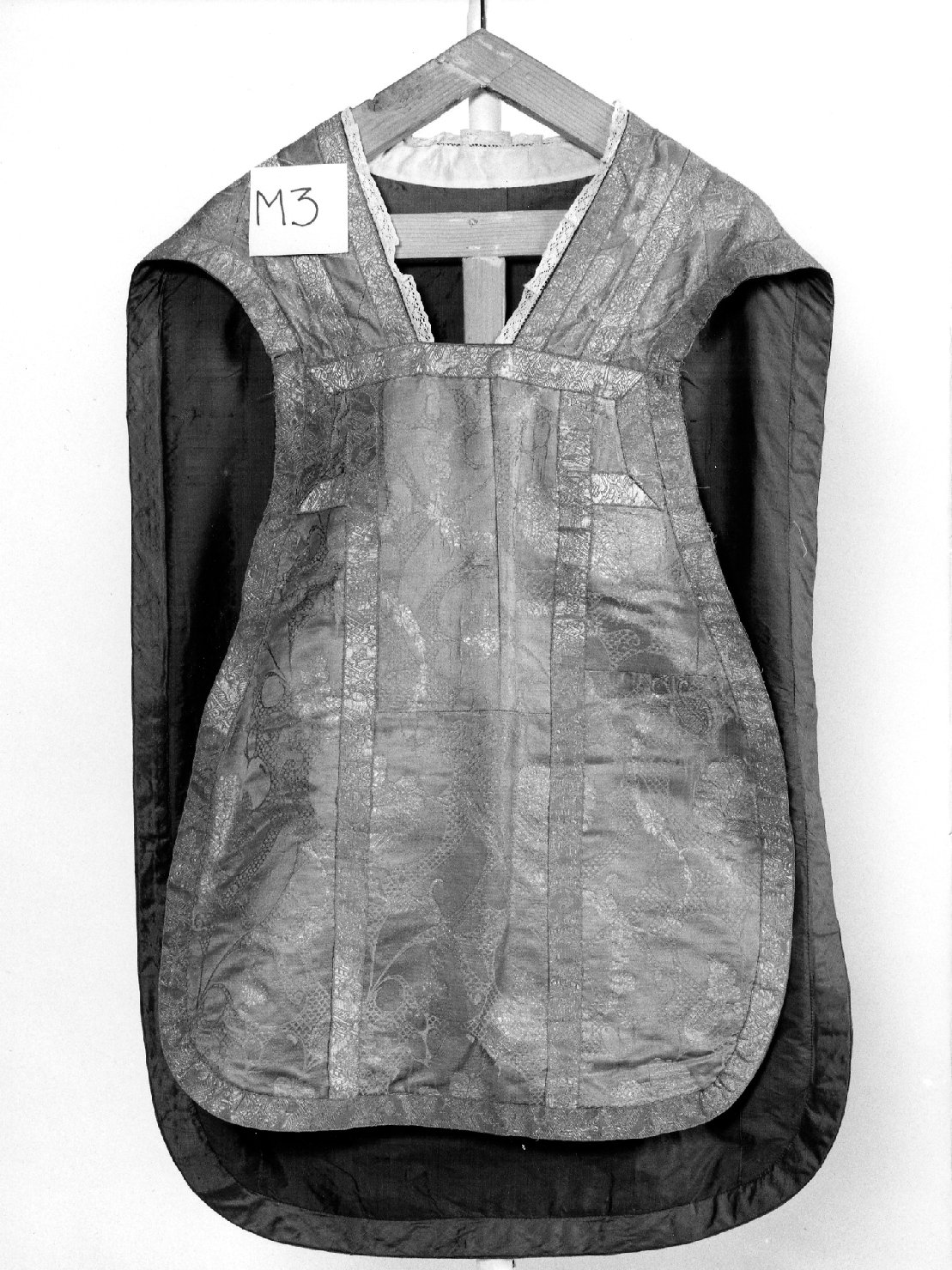 pianeta - manifattura veneta (sec. XIX)