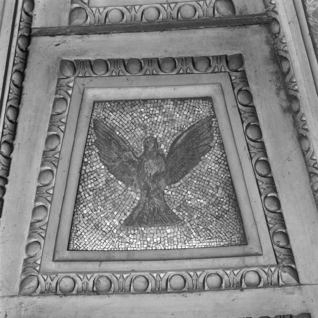 colomba dello Spirito Santo (decorazione musiva, elemento d'insieme) di Negretti Jacopo detto Palma il Giovane (primo quarto sec. XVII)