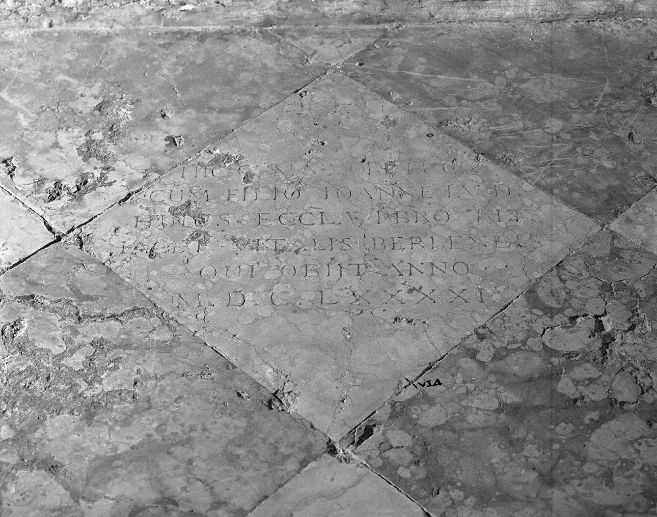 lapide tombale - ambito veneto (sec. XVII)