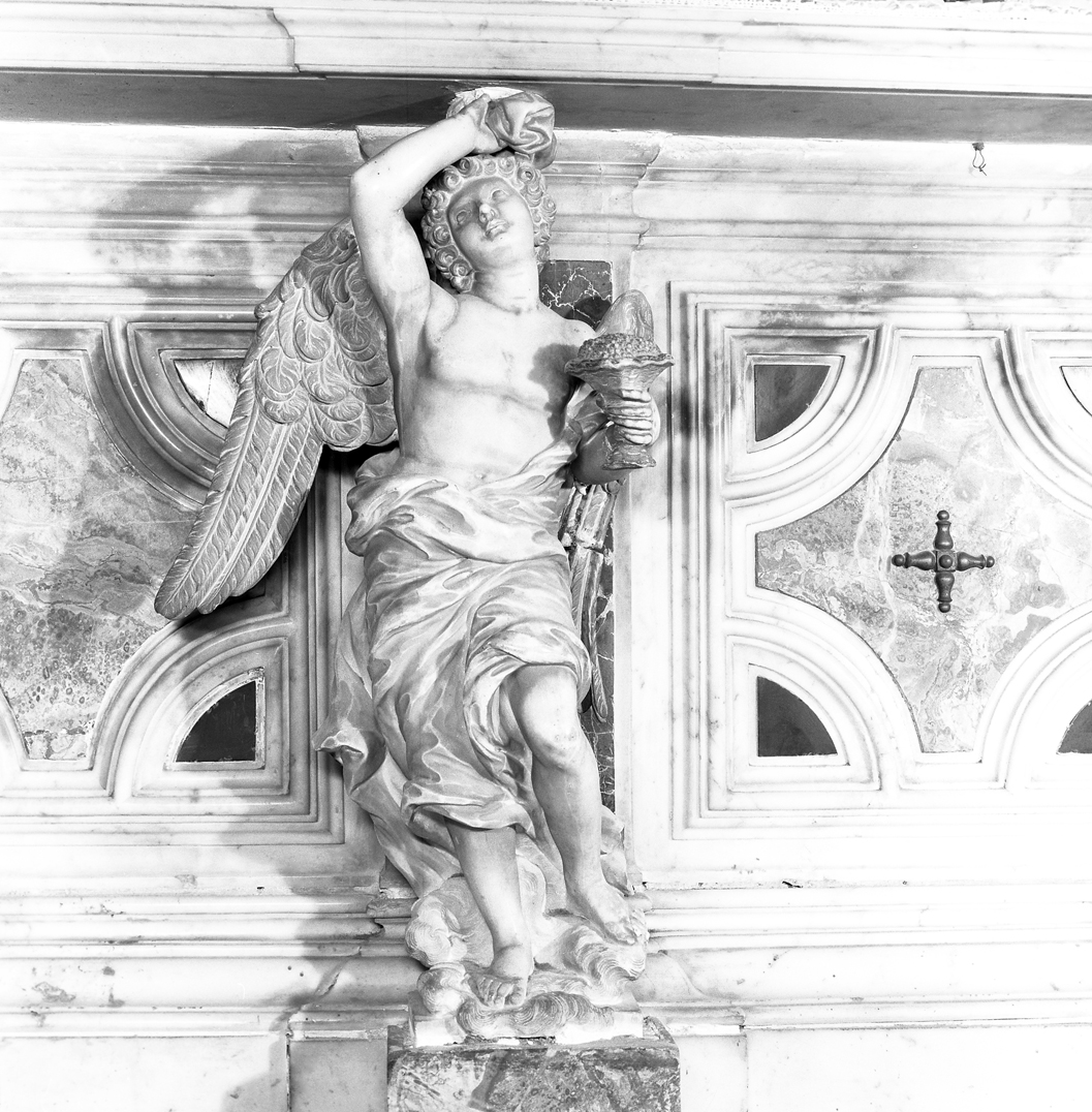 angelo con simbolo eucaristico: manna (statua, elemento d'insieme) di Marchiori Giovanni (prima metà sec. XVIII)