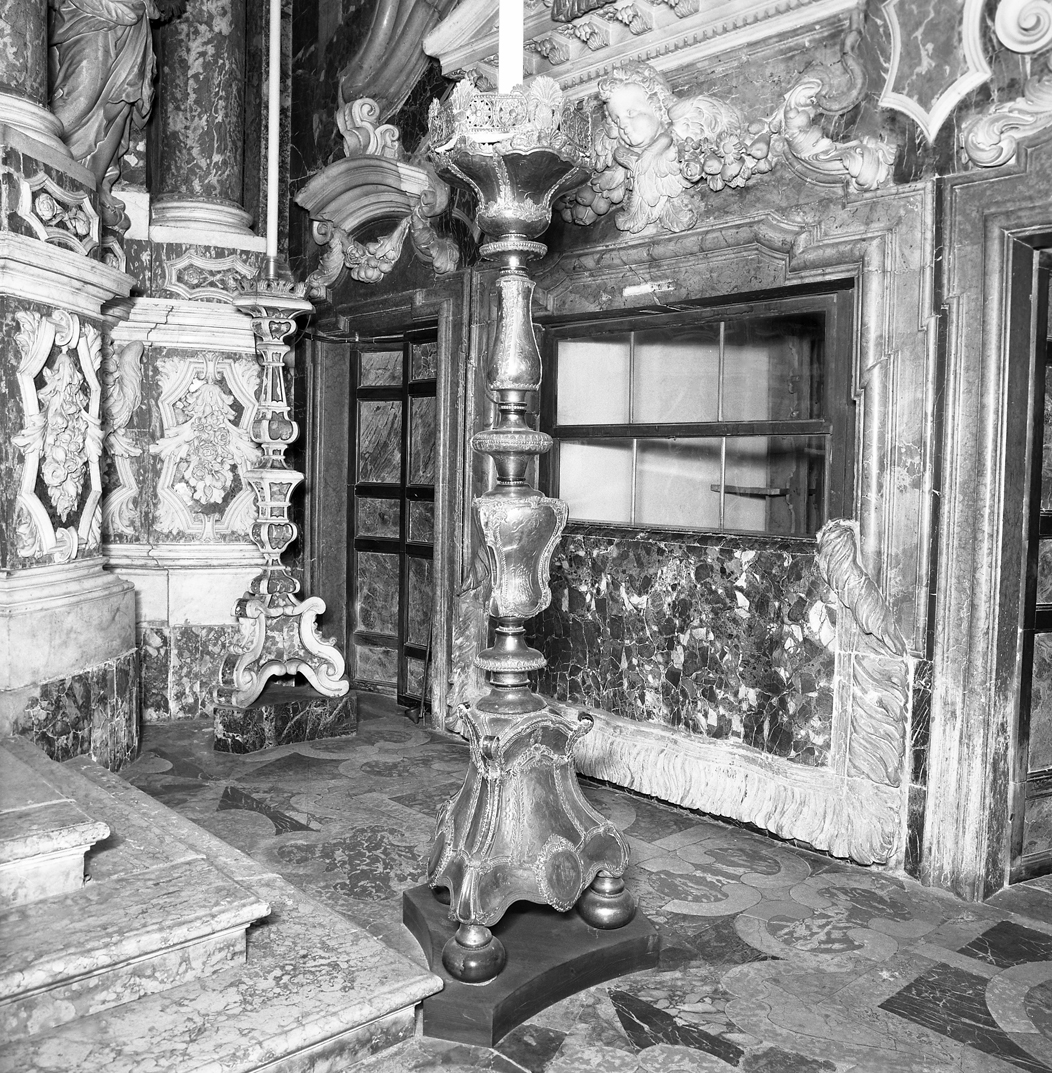 candelabro - ambito veneziano (prima metà sec. XVIII)