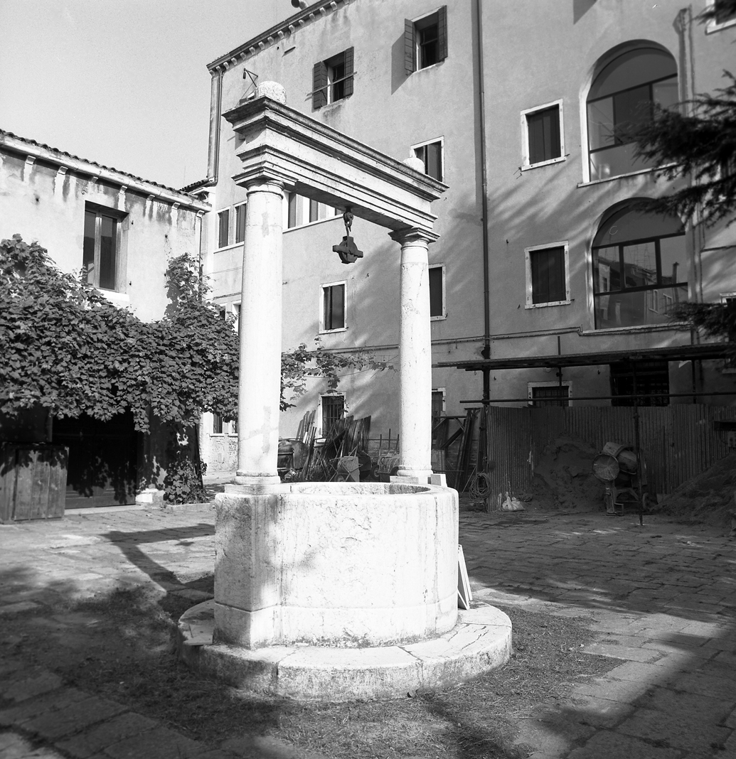 puteale - ambito veneto (metà sec. XIX)